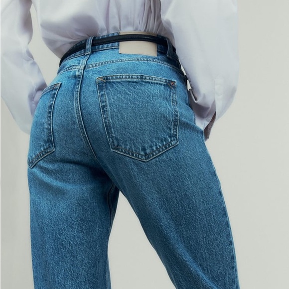 Zara Mom Jeans - Picture 1 of 5